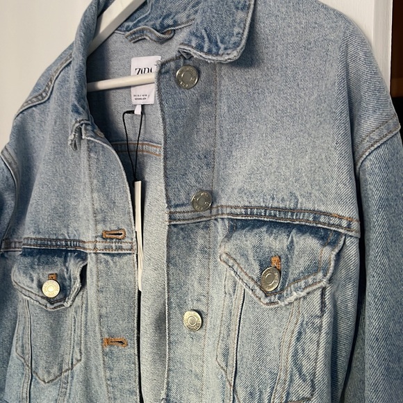 Zara cropped jean jacket - Picture 3 of 3